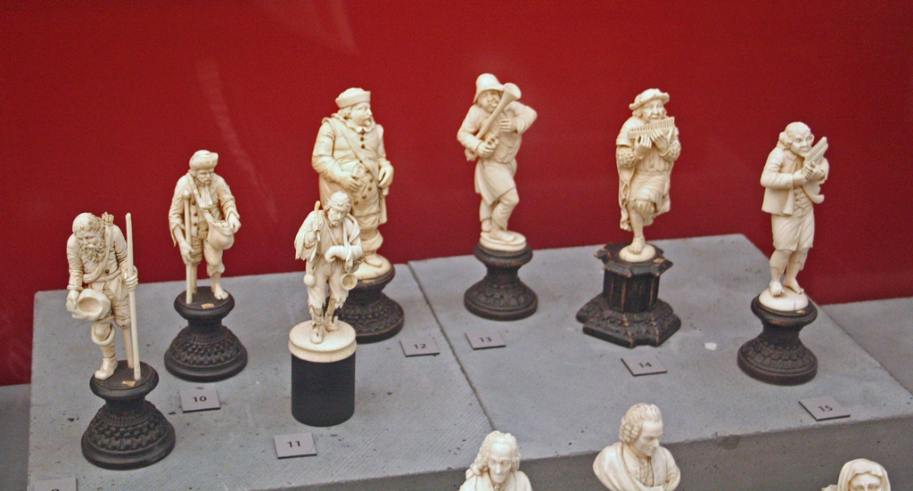 Small European Figurines